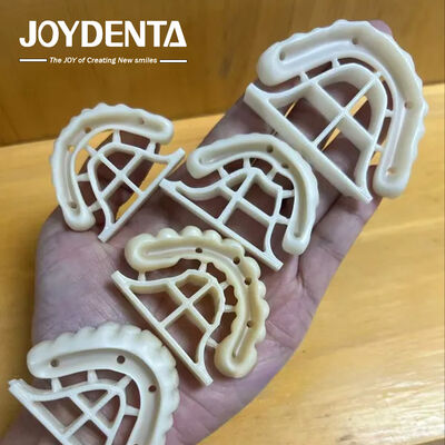 खरीदें प्राकृतिक रूप से दिखने वाले पूर्ण जिरकोनिया मुकुट ब्रिज इनले और ऑनले उच्च झुकने की ताकत ऑनलाइन निर्माण